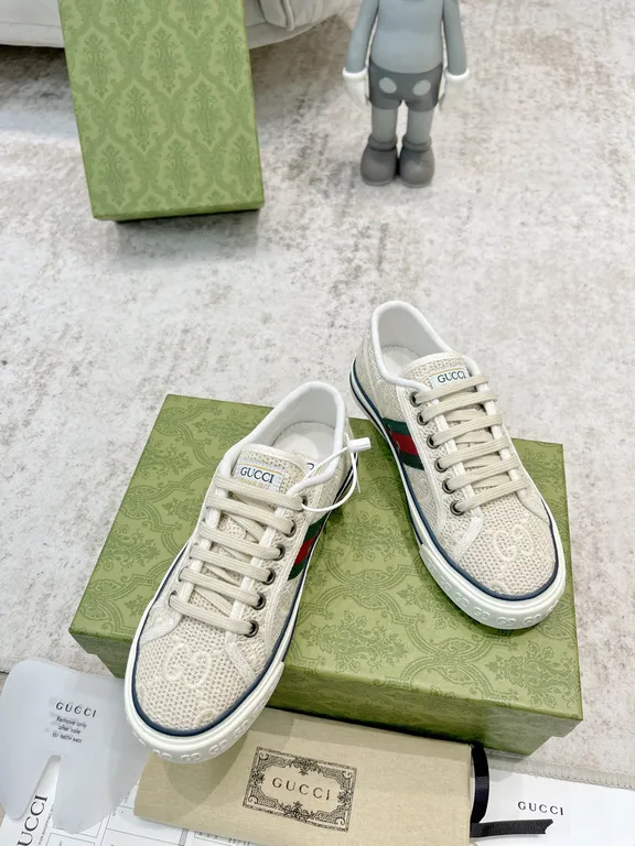 Gucci Shoe 